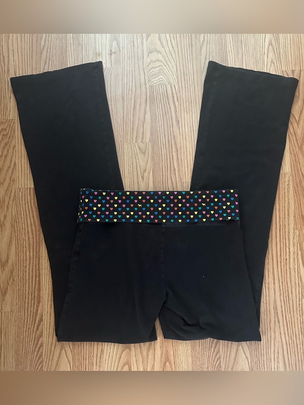 VS Pink Vintage Rainbow Hearts Foldover Flare Leggings M